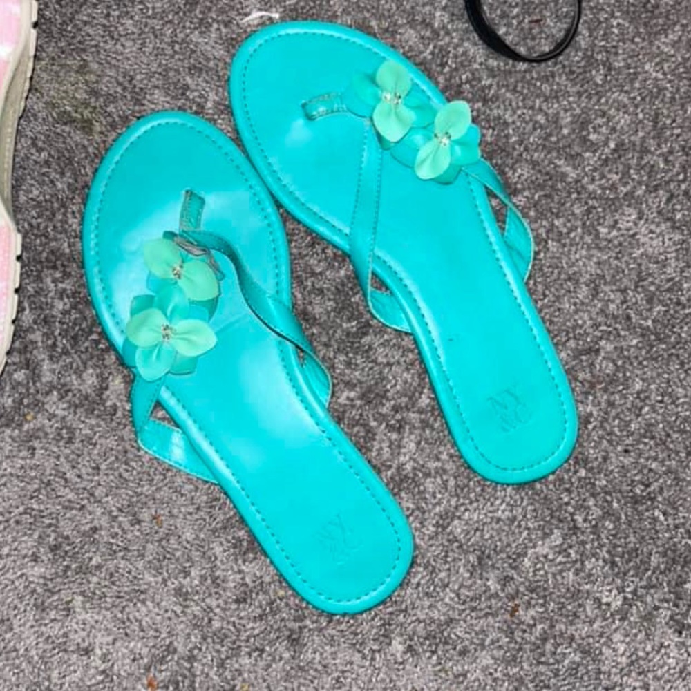 Size 10 sandals